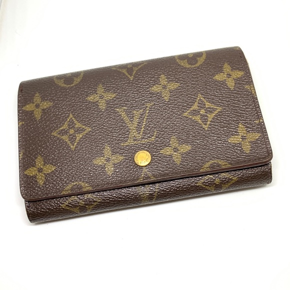 Louis Vuitton Handbags - Authentic Louis Vuitton Monogram Bifold Wallet